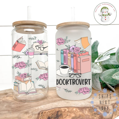 Booktrovert Glass Libbey Cup: Bookish Iced Coffee Cup (16 Oz/20 Oz)